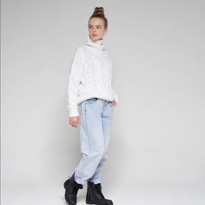 White wool sweater. Size L Streetwear. Warm winter sweater.